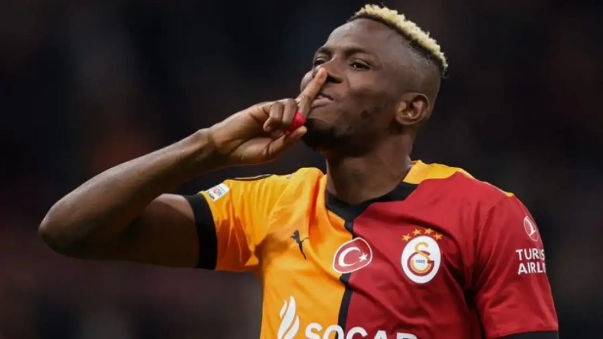 Victor Osimhen celebra un gol anotado con el Galatasaray