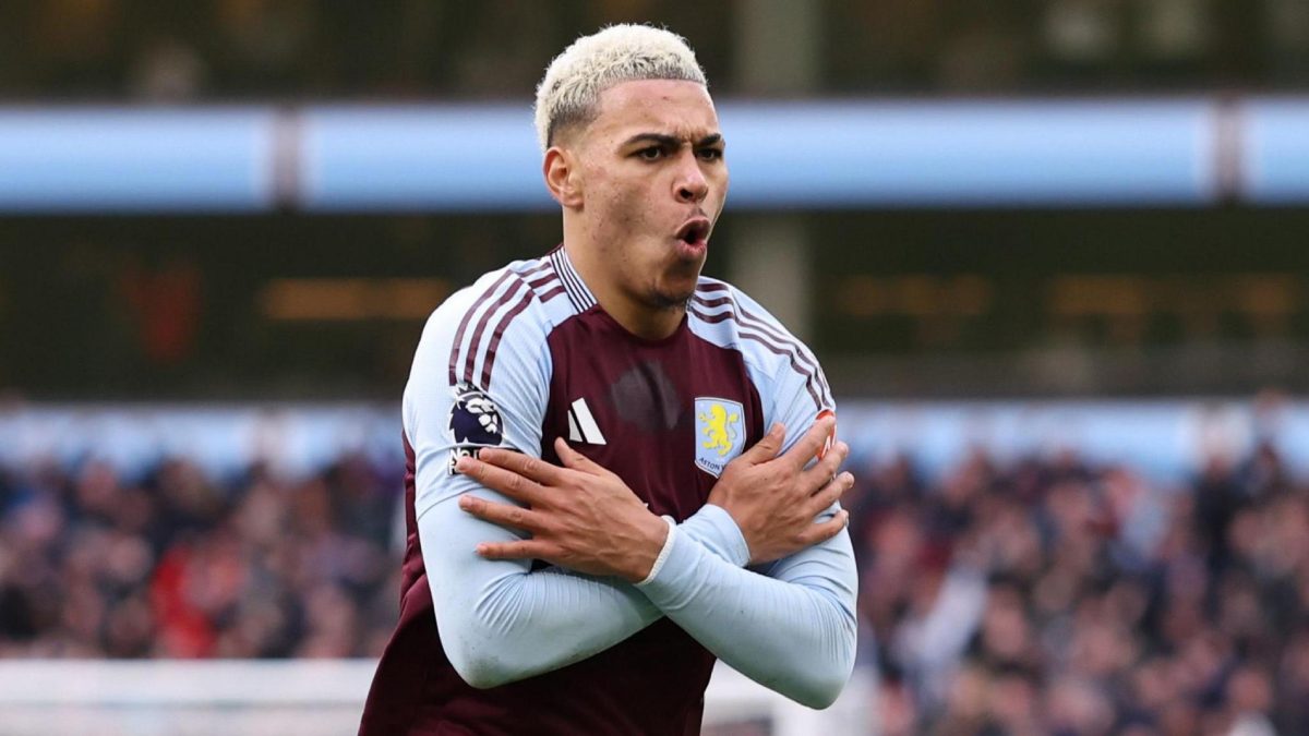 Morgan Rogers celebra un gol con el Aston Villa