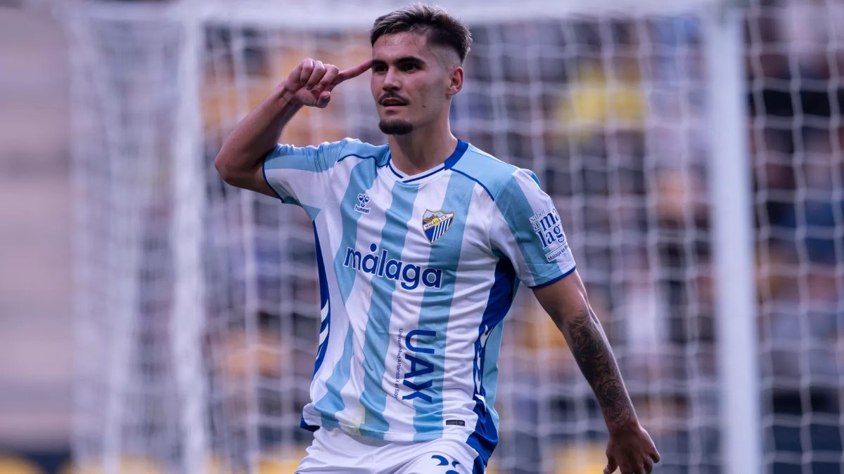Chupe celebra un gol anotado en el Cádiz - Málaga