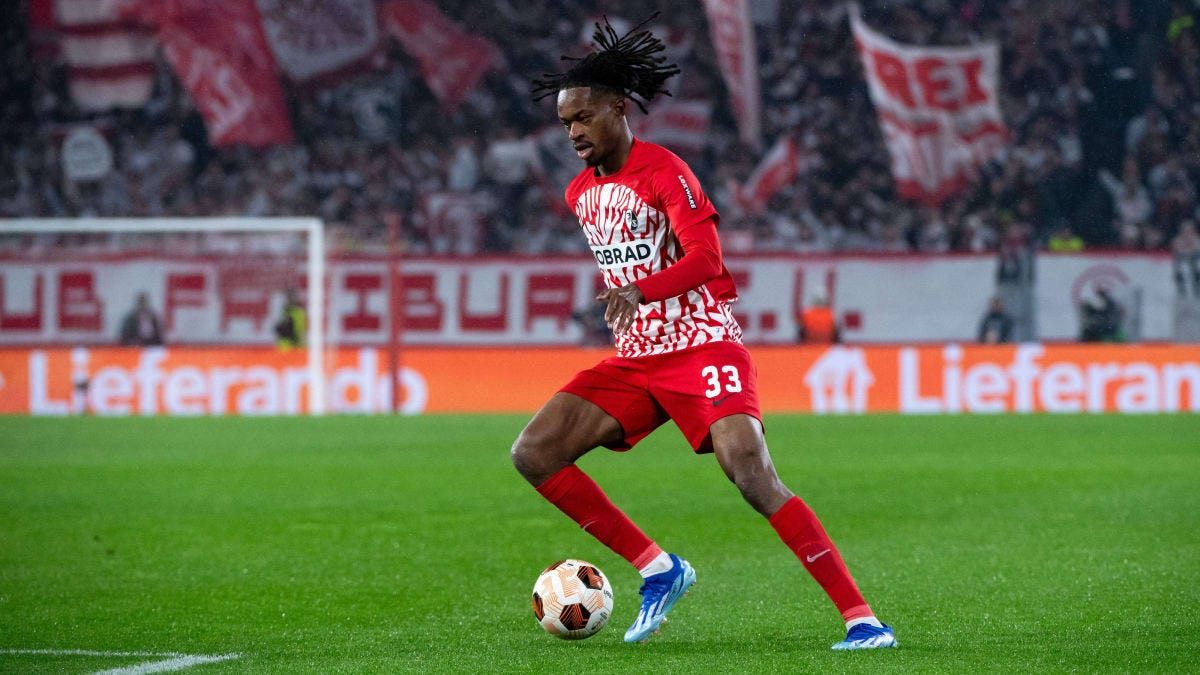 Jordy Makengo durante un partido del Friburgo