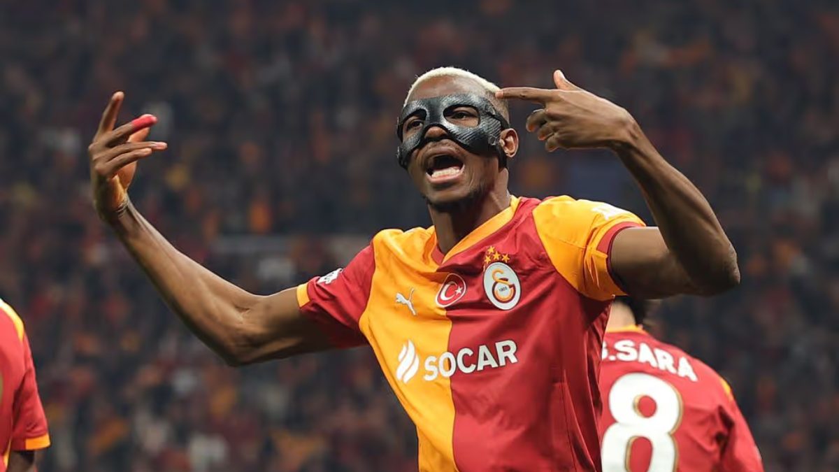 Victor Osimhen celebra un gol anotado con el Galatasaray