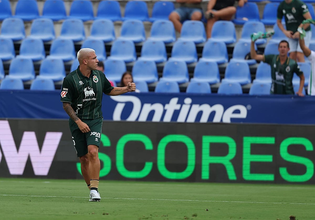 Pablo García ya golea en Racing