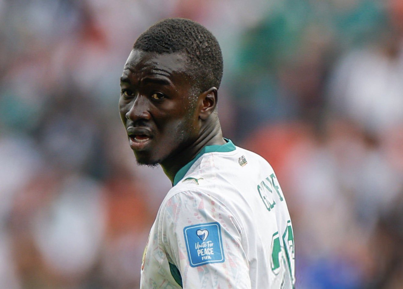 El Aston Villa acelera por el fichaje de Pape Gueye, mediocampista del Villarreal