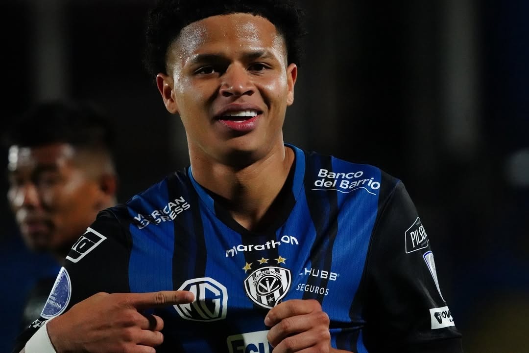 Patrik Mercado, fichaje option for Sevilla