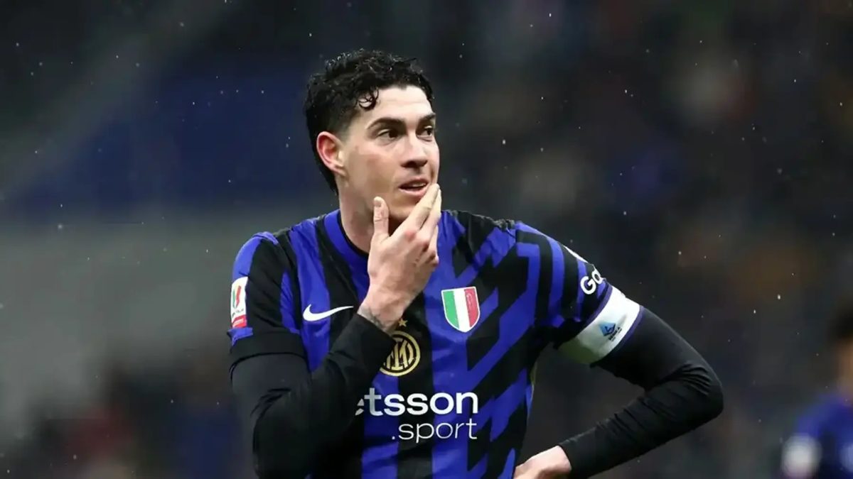 Alessandro Bastoni durante un partido con el Inter de Milán