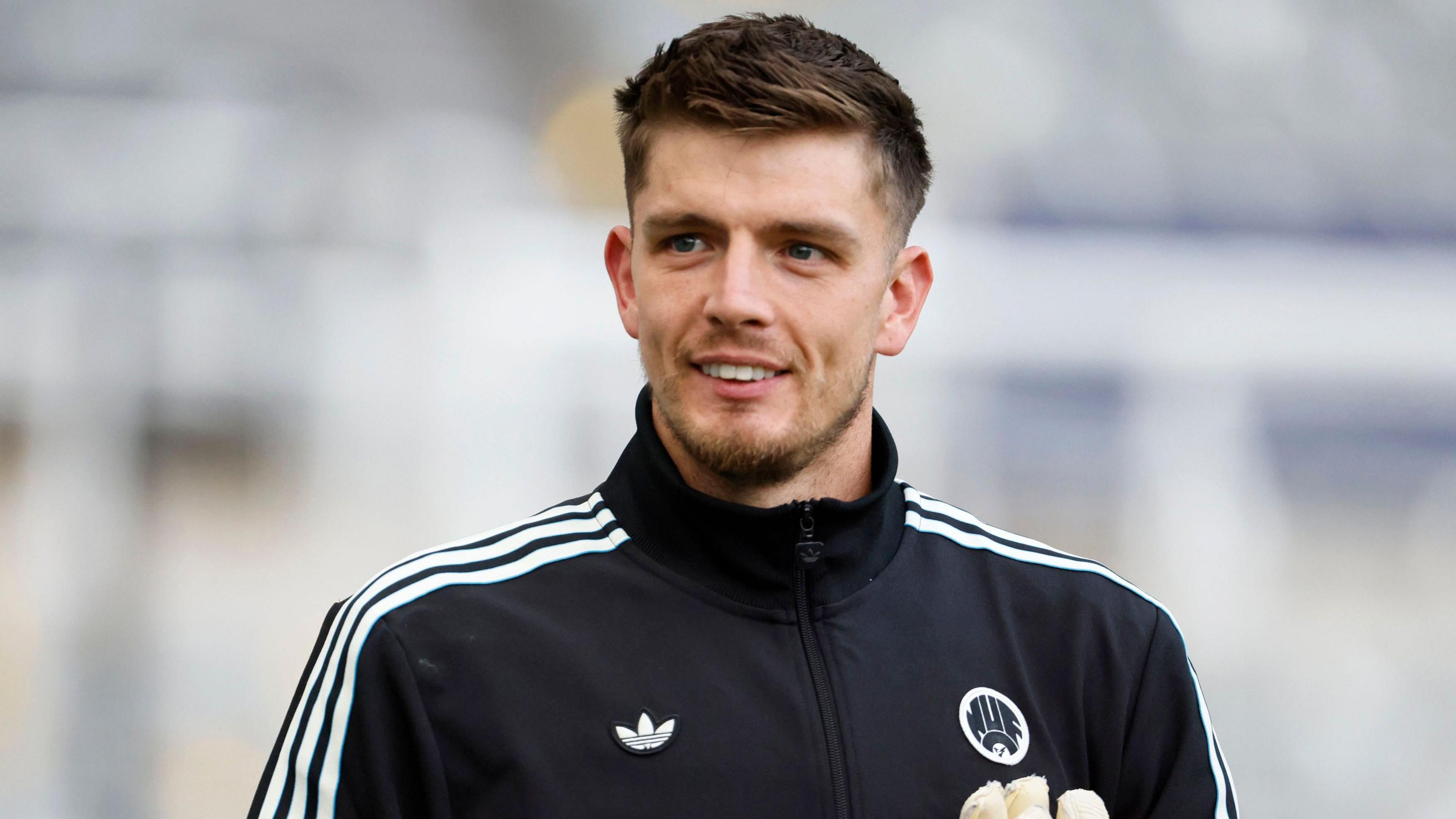Nick Pope, Rui Silva y Lukáš Hrádecký lideran las opciones europeas del Bayern Múnich