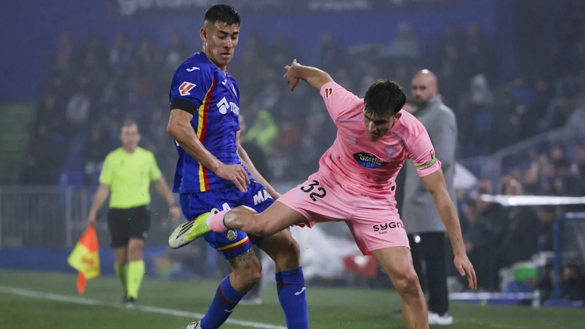 Zaid Romero durante un Getafe - Celta de Vigo
