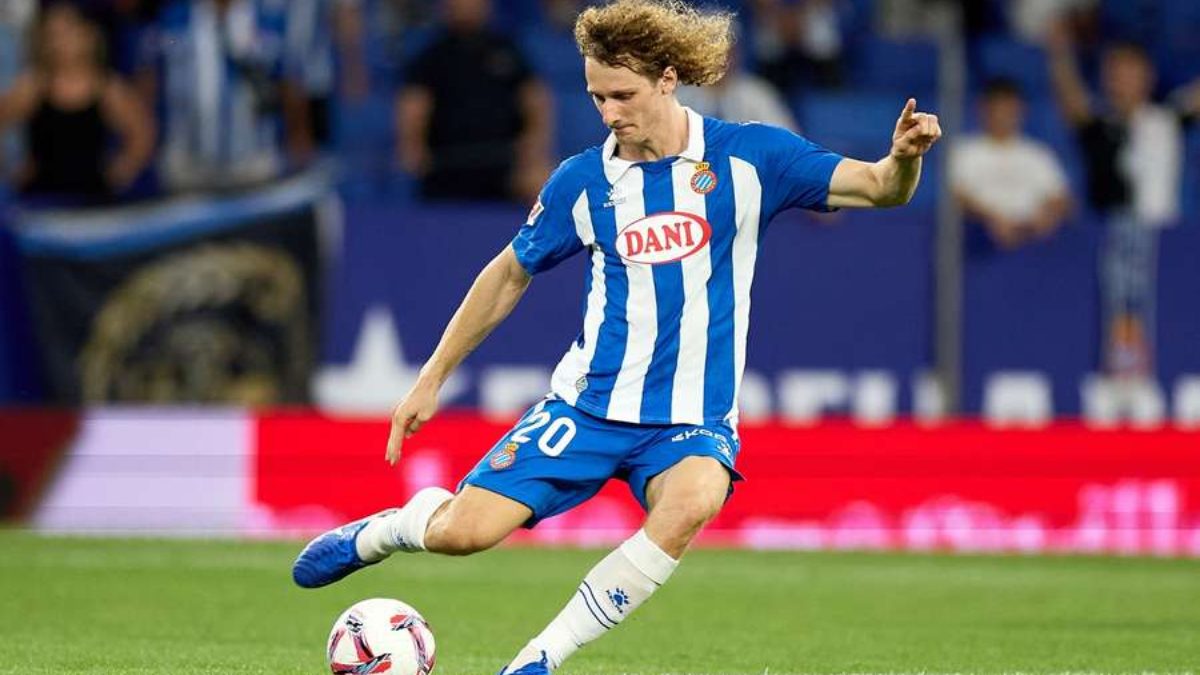 Alex Král durante un partido disputado con el Espanyol