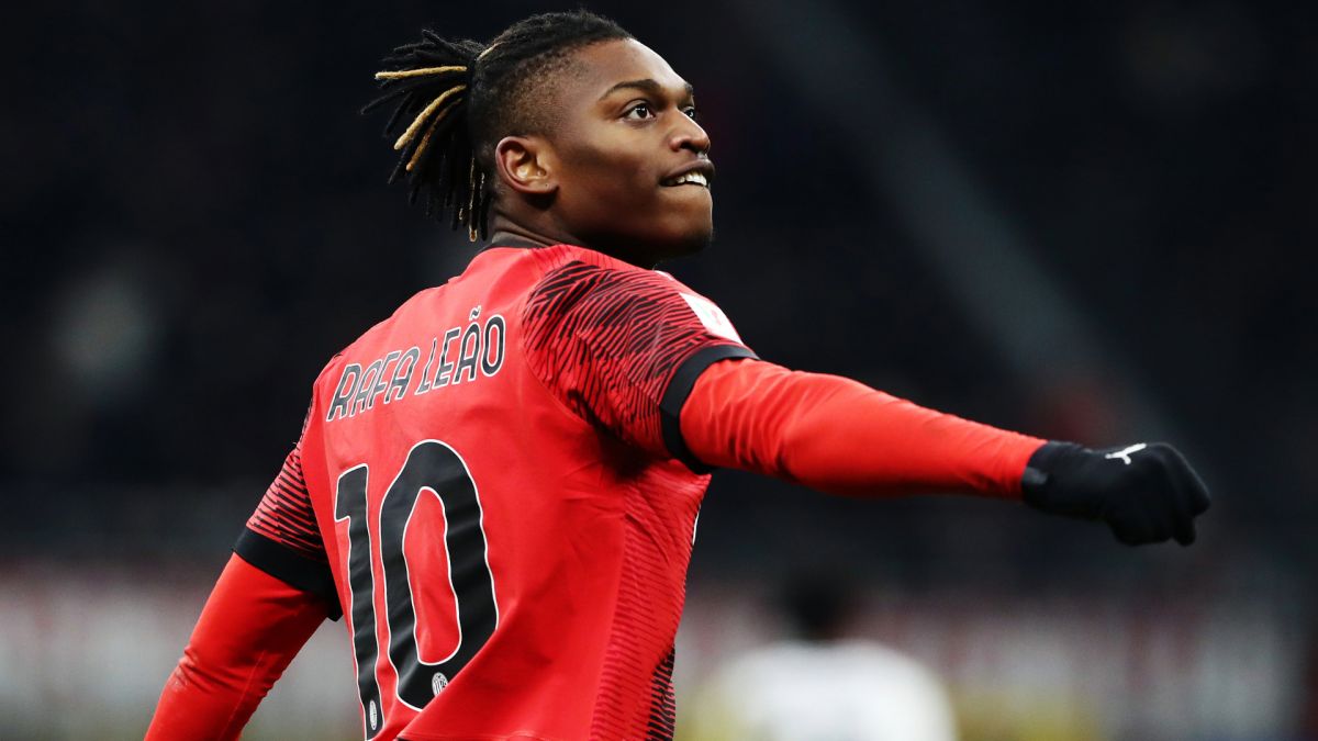 Rafael Leao celebrates a goal with Milan