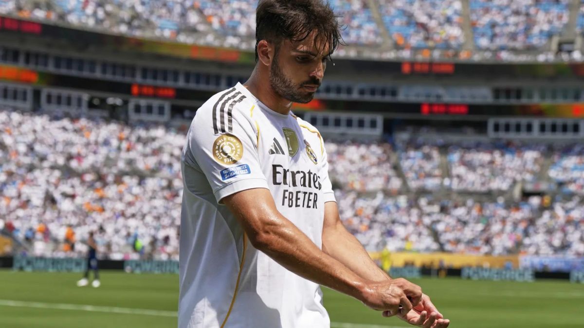 Raúl Asencio en el Mundial de Clubes