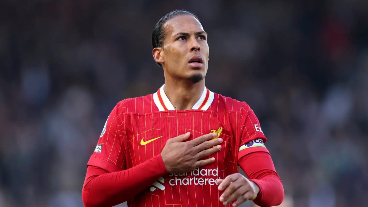 Virgil van Dijk durante un partido con el Liverpool