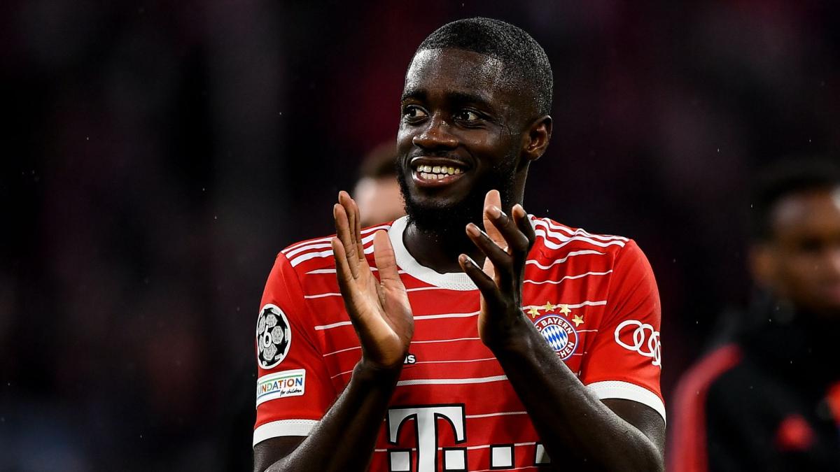 Dayot Upamecano durante un partido con el Bayern de Múnich