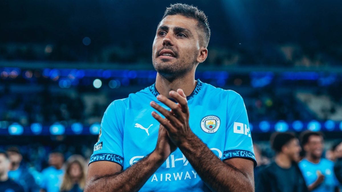 Rodri applauds the Manchester City fans