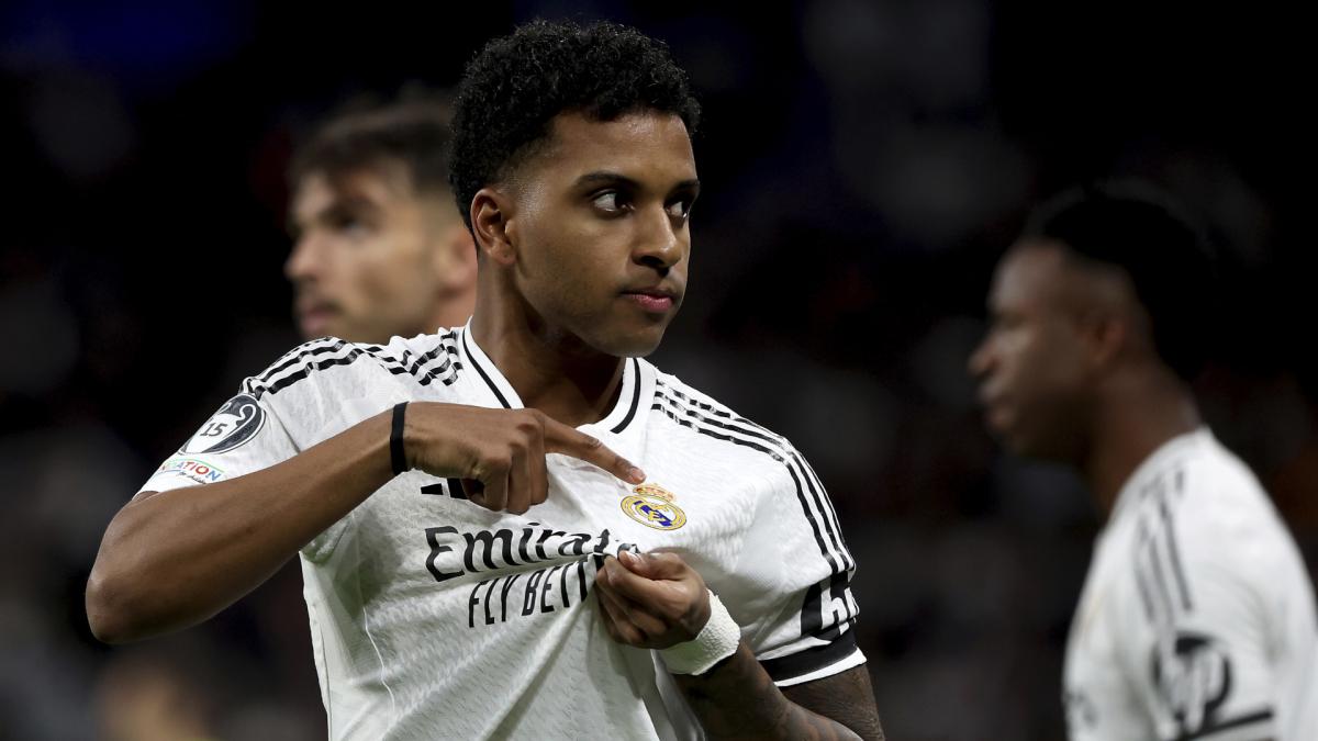 Rodrygo celebra un gol anotado con el Real Madrid