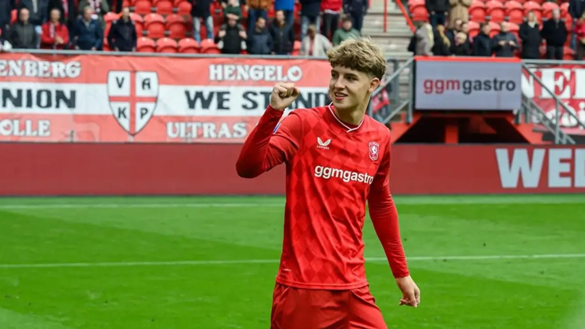 Ruud Nijstad celebra una victoria del Twente