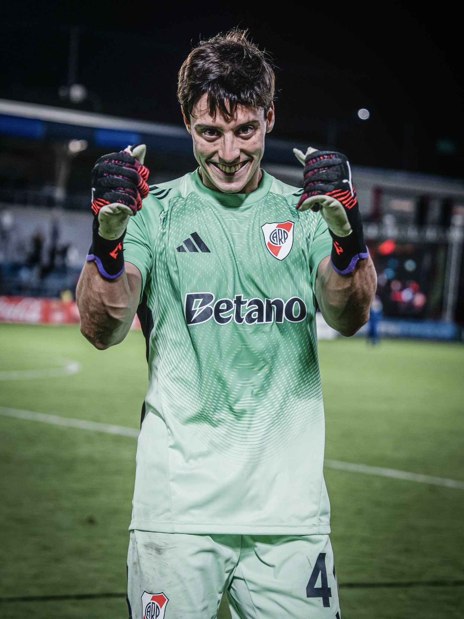 Atlético de Madrid y Real Betis monitorean la situación de Santiago Beltrán en River Plate