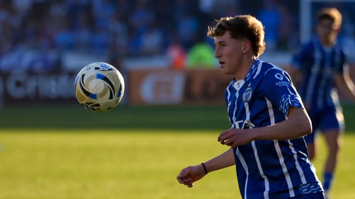 Santino Andino durante un partido con Godoy Cruz