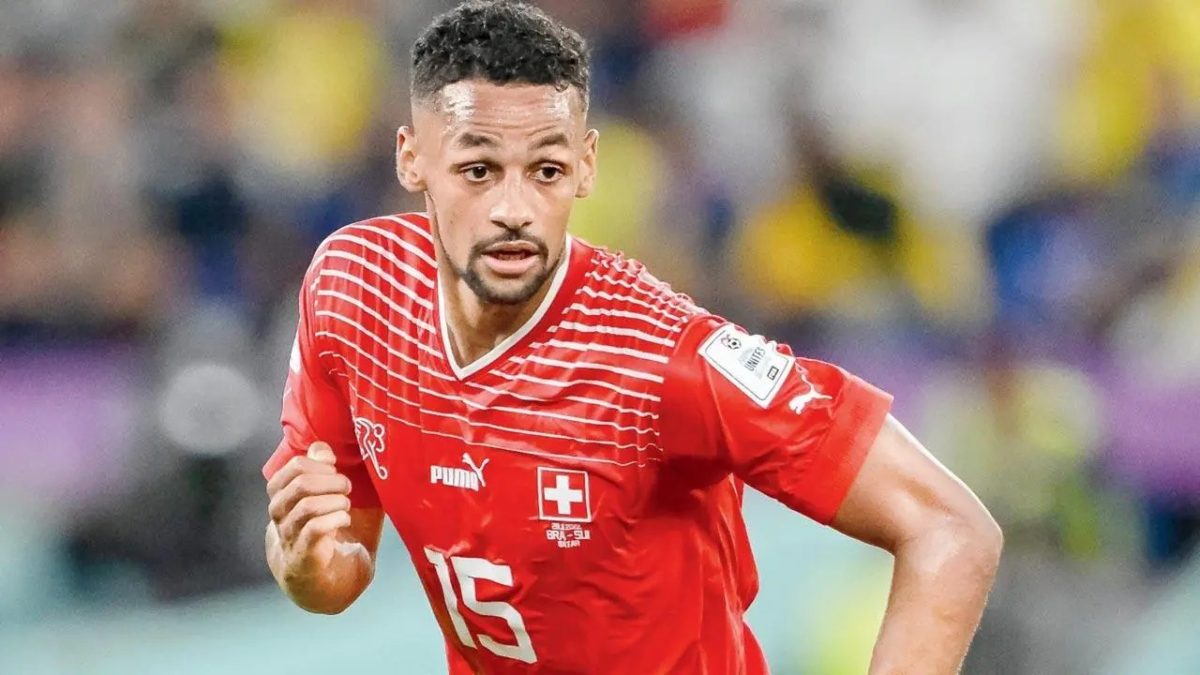 Djibril Sow durante un partido con la selección de Suiza