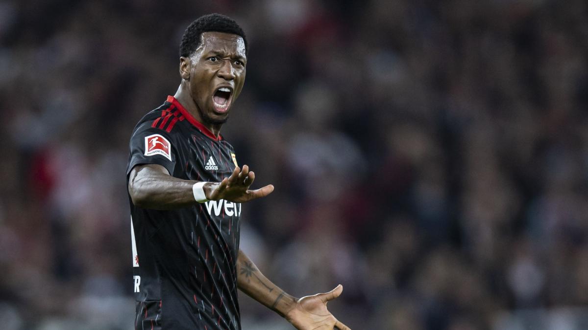 Sheraldo Becker during a Bundesliga match