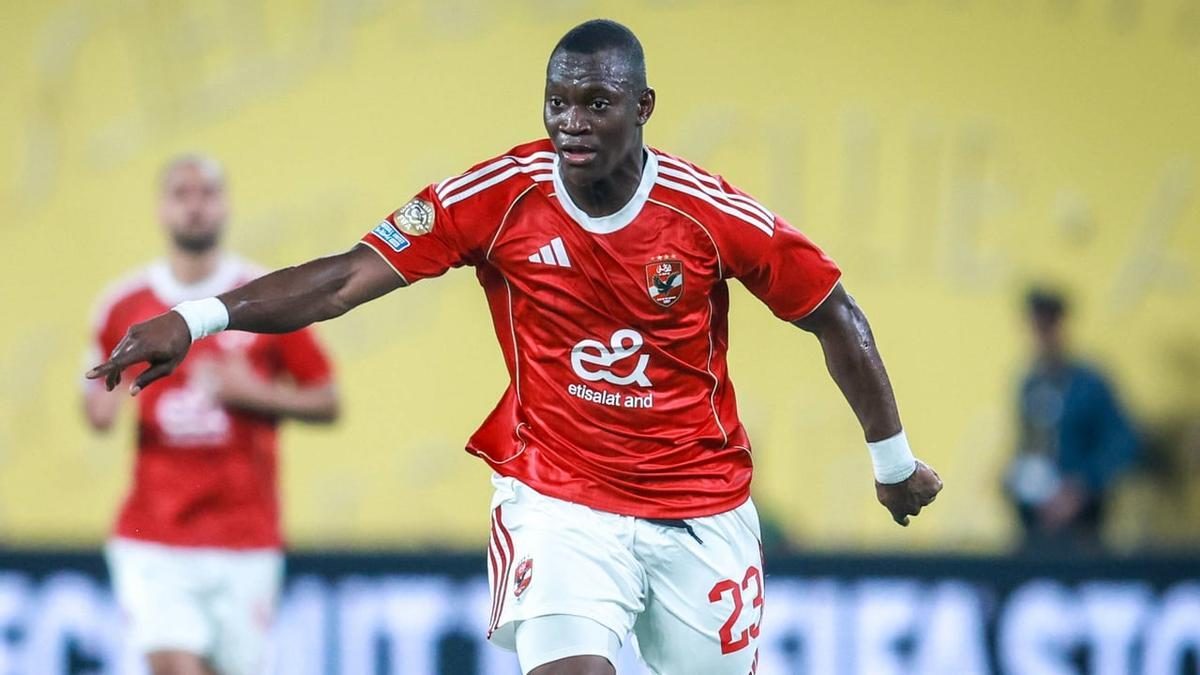 Aliou Dieng durante un partido con el Al Ahly de Egipto