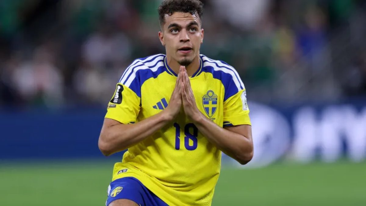 Yasin Ayari celebrates a goal scored with Sweden in the World Cup