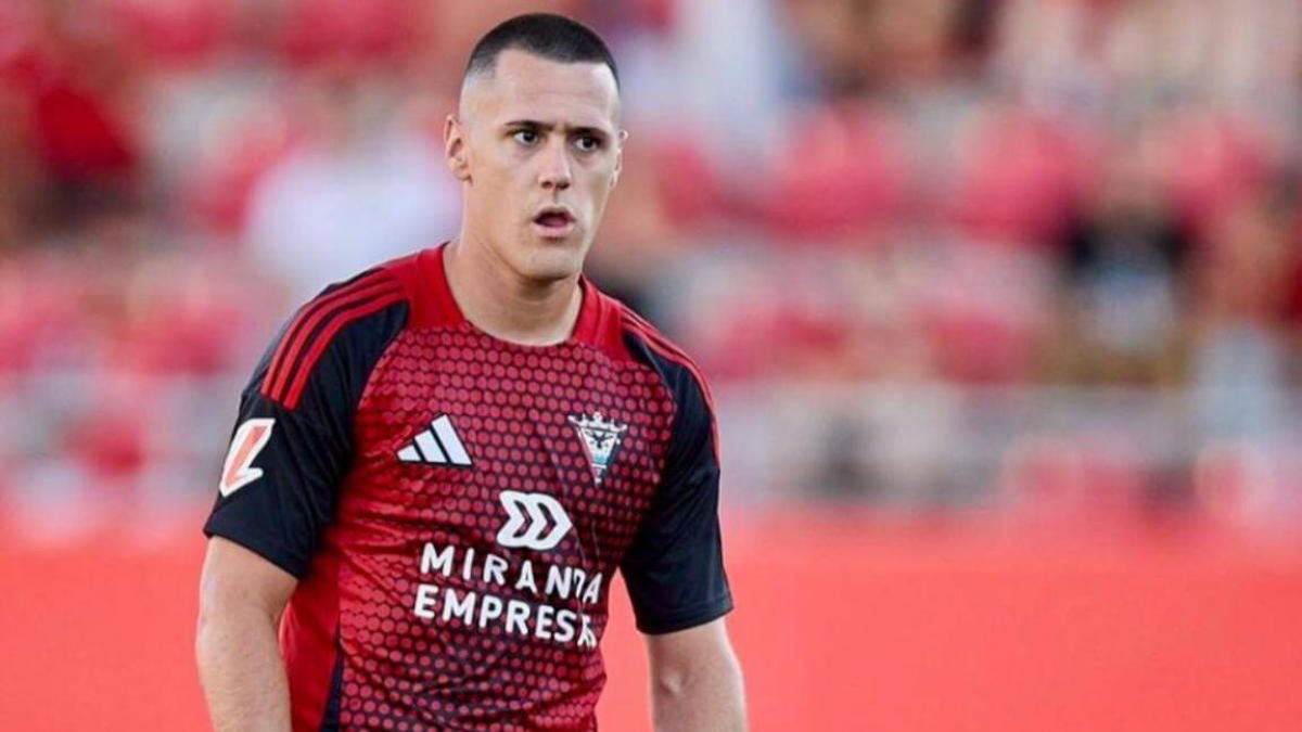 Urko Izeta durante su etapa en el CD Mirandés