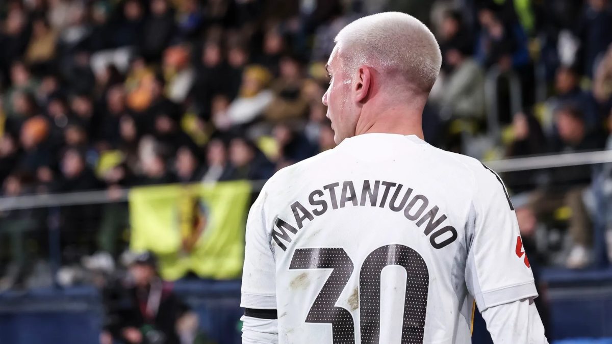 Franco Mastantuono durante un Villarreal - Real Madrid