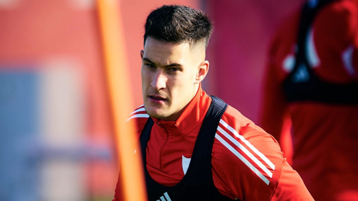 Andrés Castrín durante un entrenamiento con el Sevilla