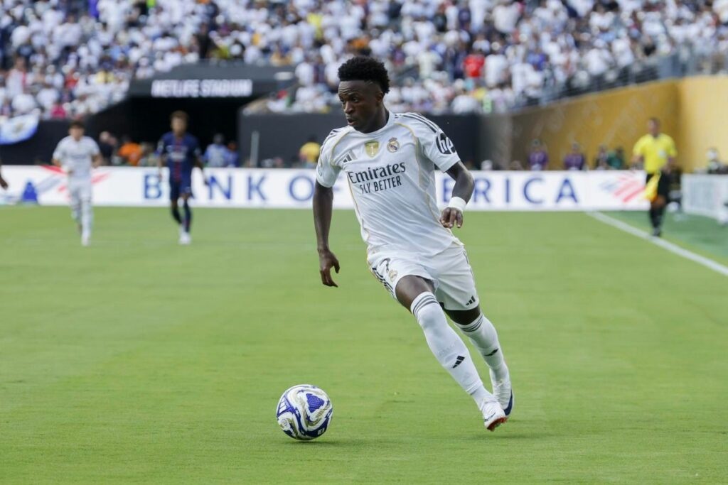Vinicius amenaza con salir del Real Madrid