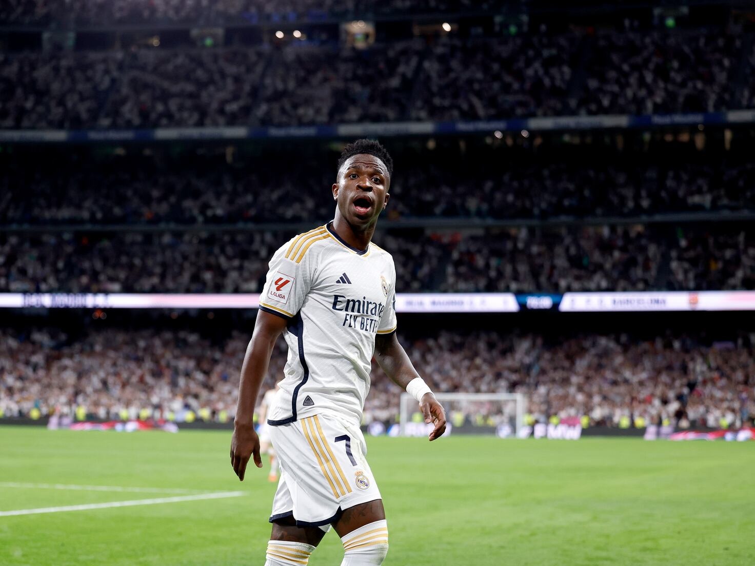 Vinicius condiciona su futuro al de Xabi Alonso