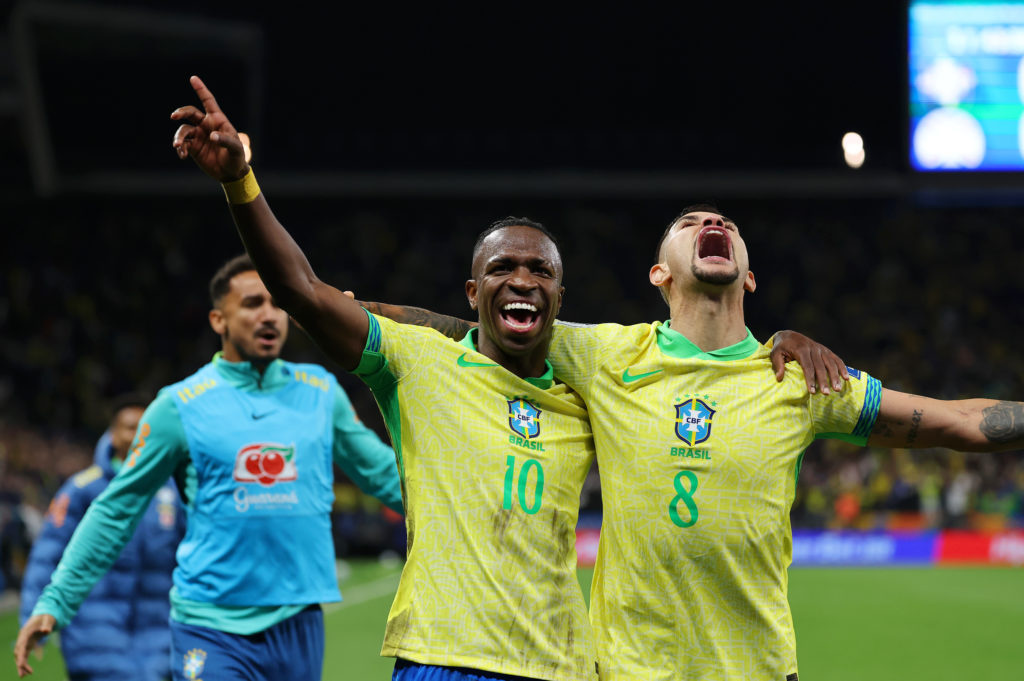 Vinicius quiere a Guimaraes en el Real Madrid