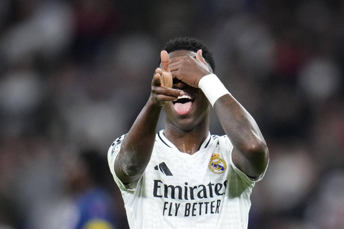 Vinicius quiere una suculenta prima por renovar con el Real Madrid