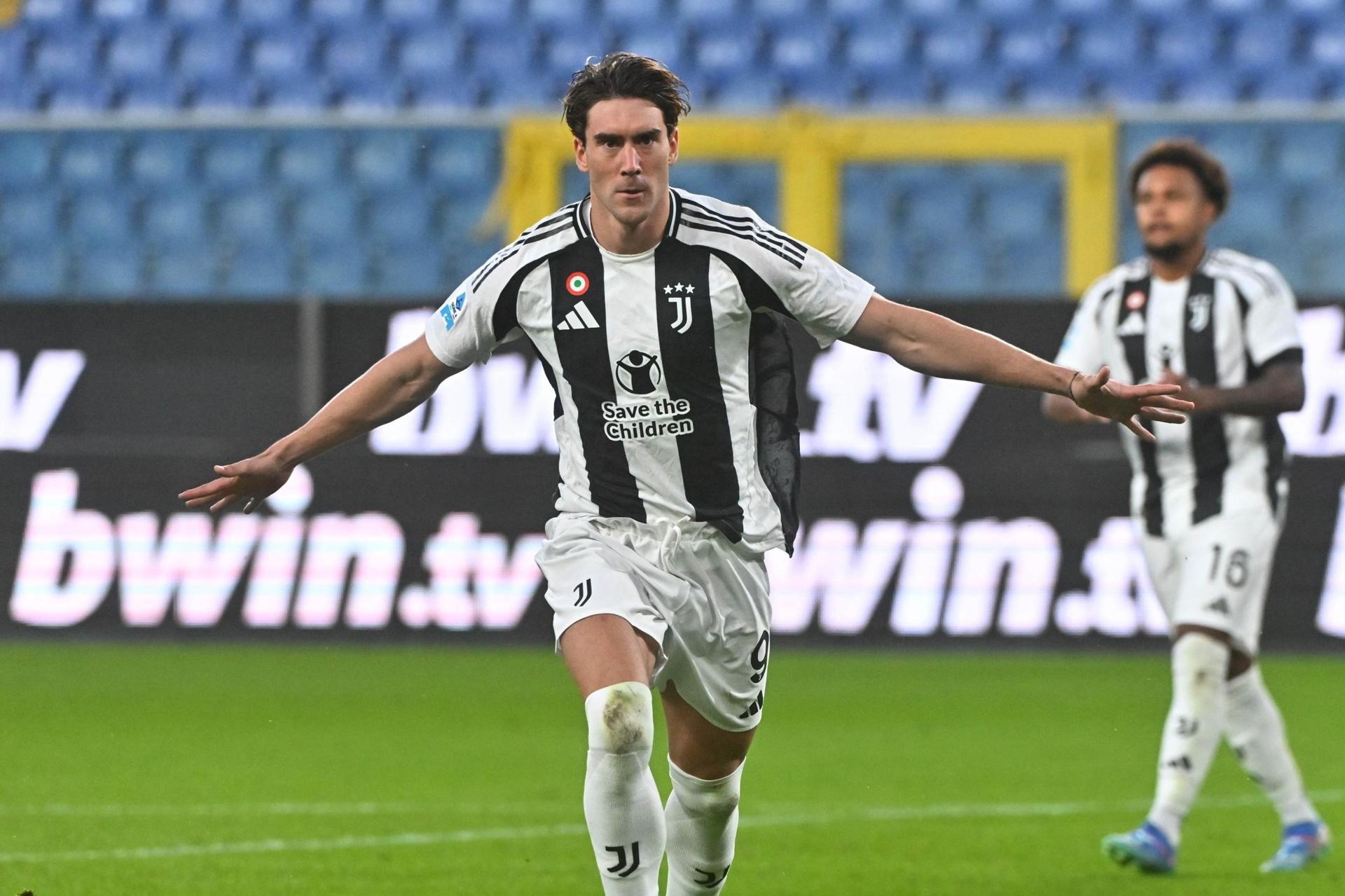 Vlahovic will be used as a bargaining chip to bring Tonali to Juventus