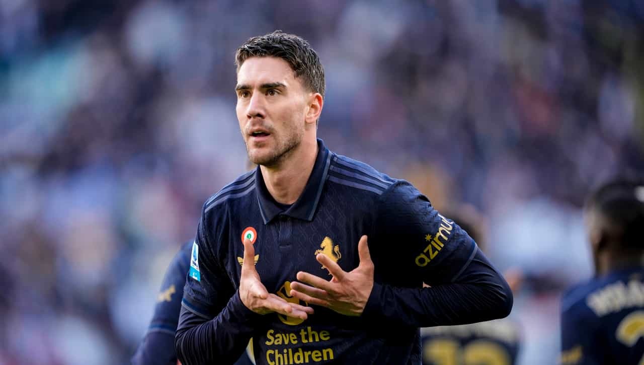 Vlahovic negocia con el Newcastle United