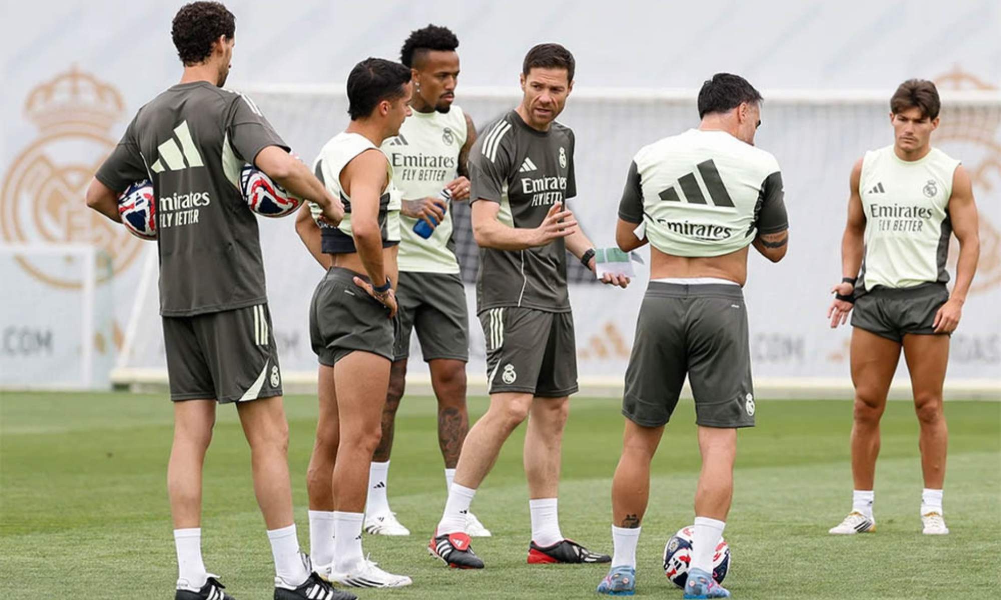 Xabi Alonso has a gag clause