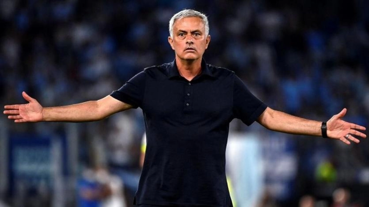 La Roma acelera el fichaje de un mediocampista que ha pedido Mourinho