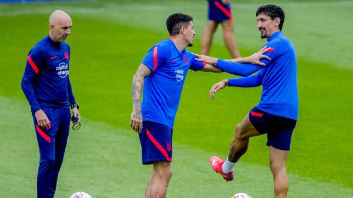 Giménez y Savic. Foto: Diario AS