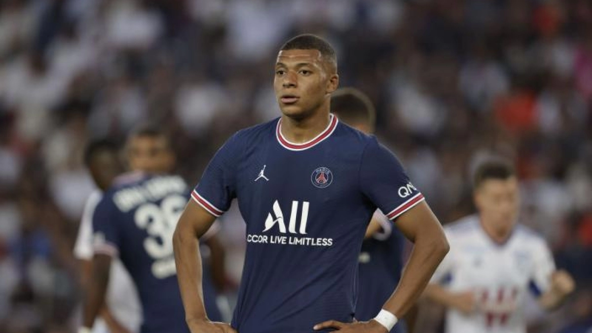 El PSG solo venderá a Mbappé por 200 millones de euros