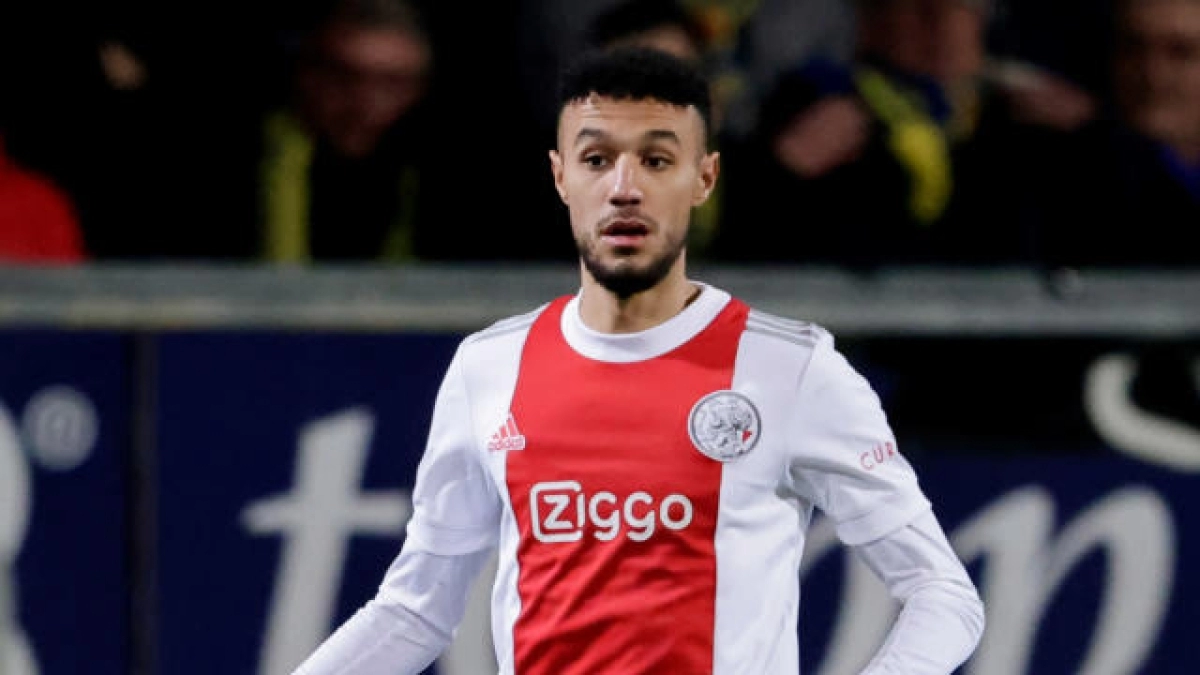 Los 4 equipos que pujan por Mazraoui - Foto: Yahoo Deportes