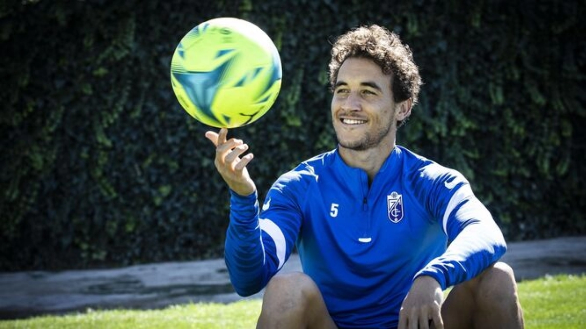 Los 5 equipos de LaLiga que quieren a Luis Milla - Foto: Granada Hoy