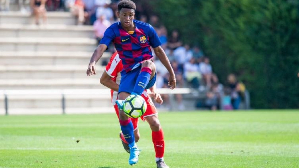 Chelsea y Liverpool tienen en la mira a la nueva promesa del Barcelona