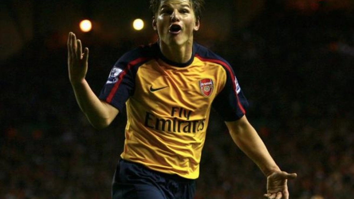 La inolvidable aventura de Arshavin con la camiseta del Arsenal