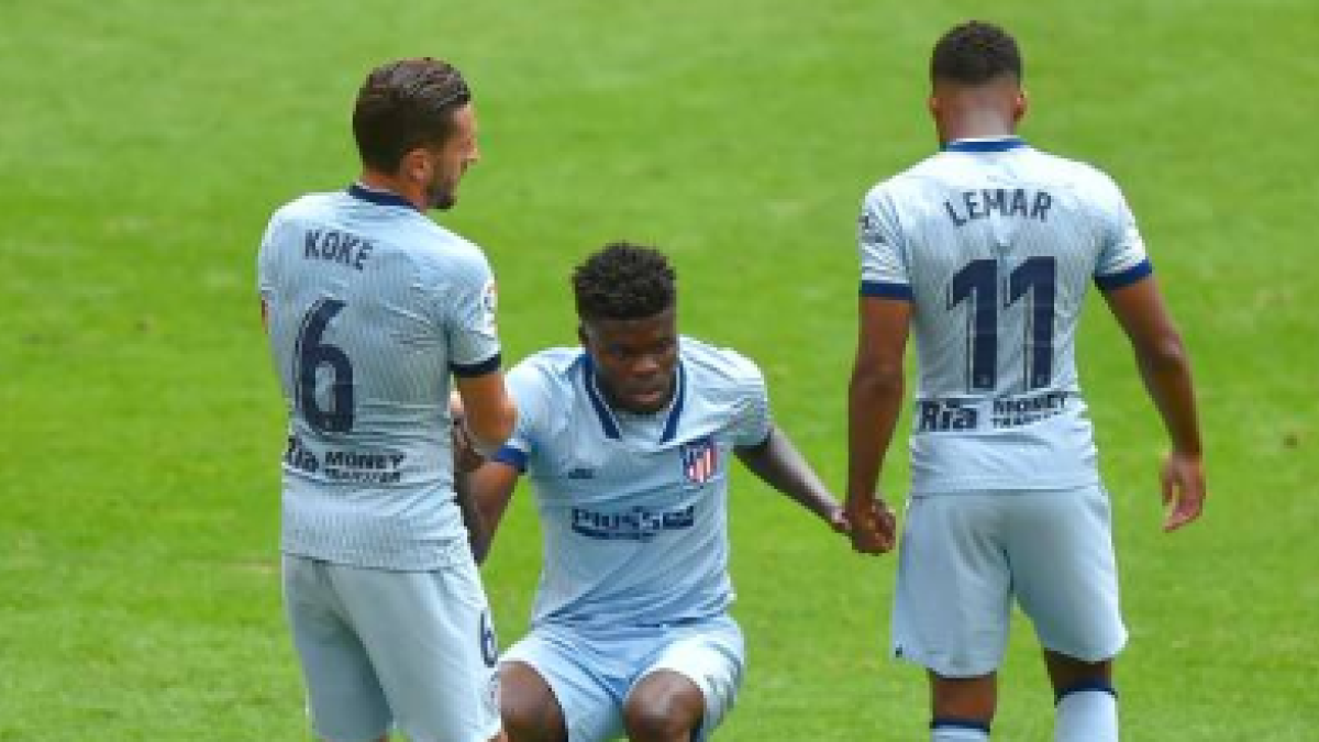 "Los tres jugadores en la rampa de salida del Atlético de Madrid. Foto: Getty Images"