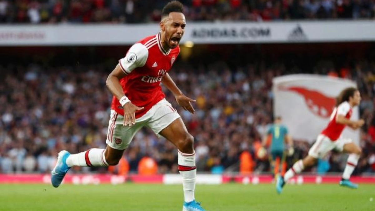El United no pierde de vista a Aubameyang para reforzar su delantera