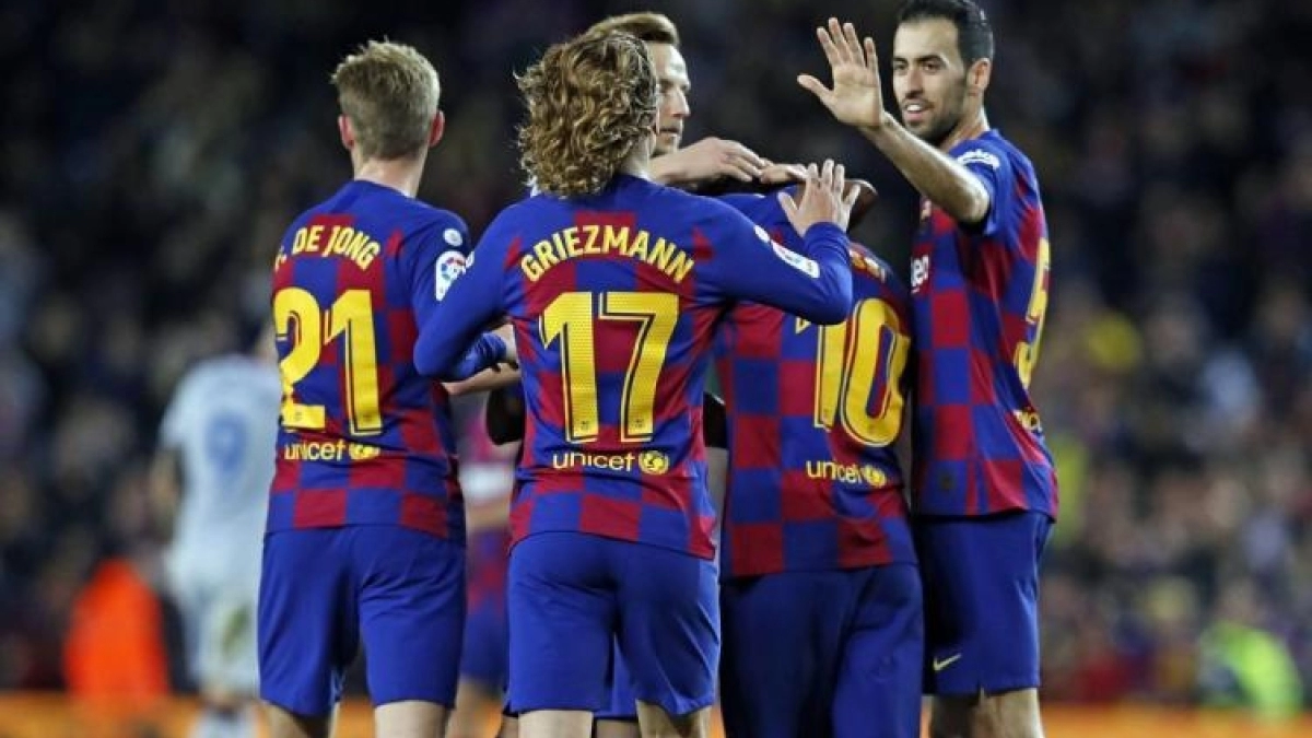 Las seis ventas pendientes del Barcelona en el mercado