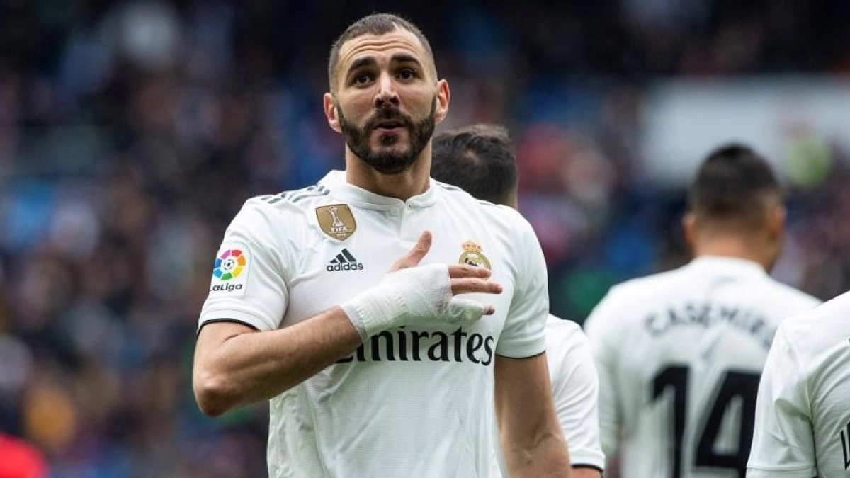 BOMBAZO: Benzema prepara su salida del Real Madrid