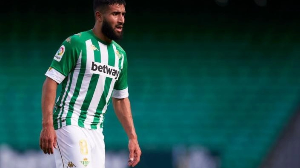 El Betis se estanca con la renovación de Nabil Fekir