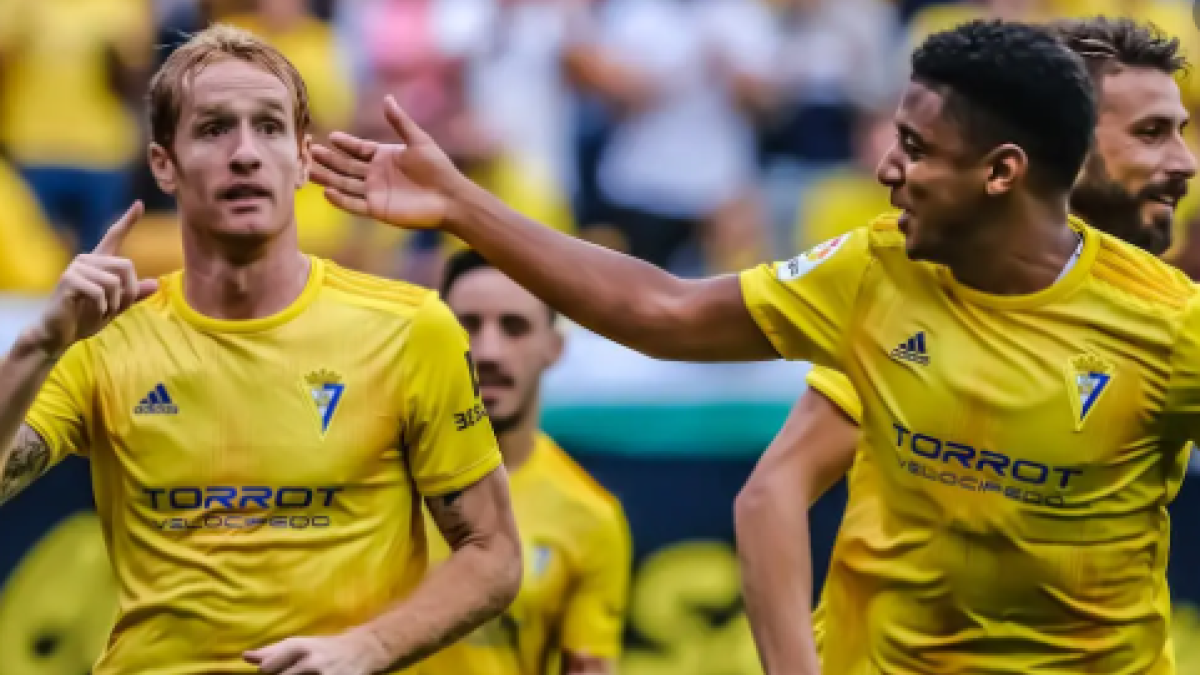 El Real Betis lanza sus redes en LaLiga Smart Bank "Foto: Mira Jerez"