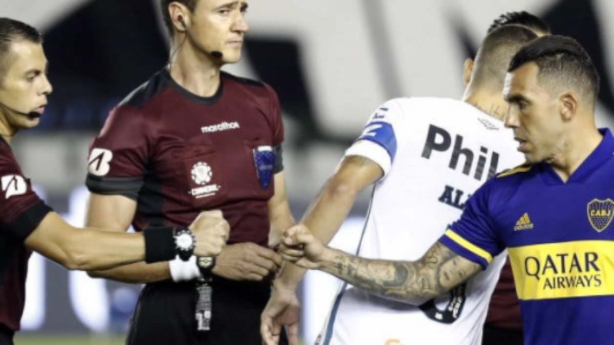 Los hinchas de Boca culpan sobre todo a dos jugadores de la derrota ante Santos "Foto: TyC Sports"