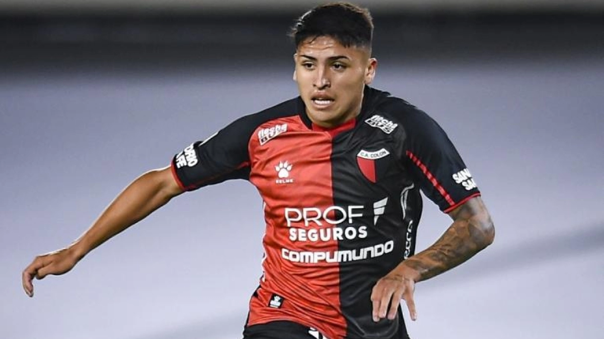 Boca Juniors lanza una nueva oferta por Facundo Farías 